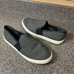 VINCE Slip On Skateboard Shoe Black/Gray Fabric Womens 9 Low Top Slip On Sneaker